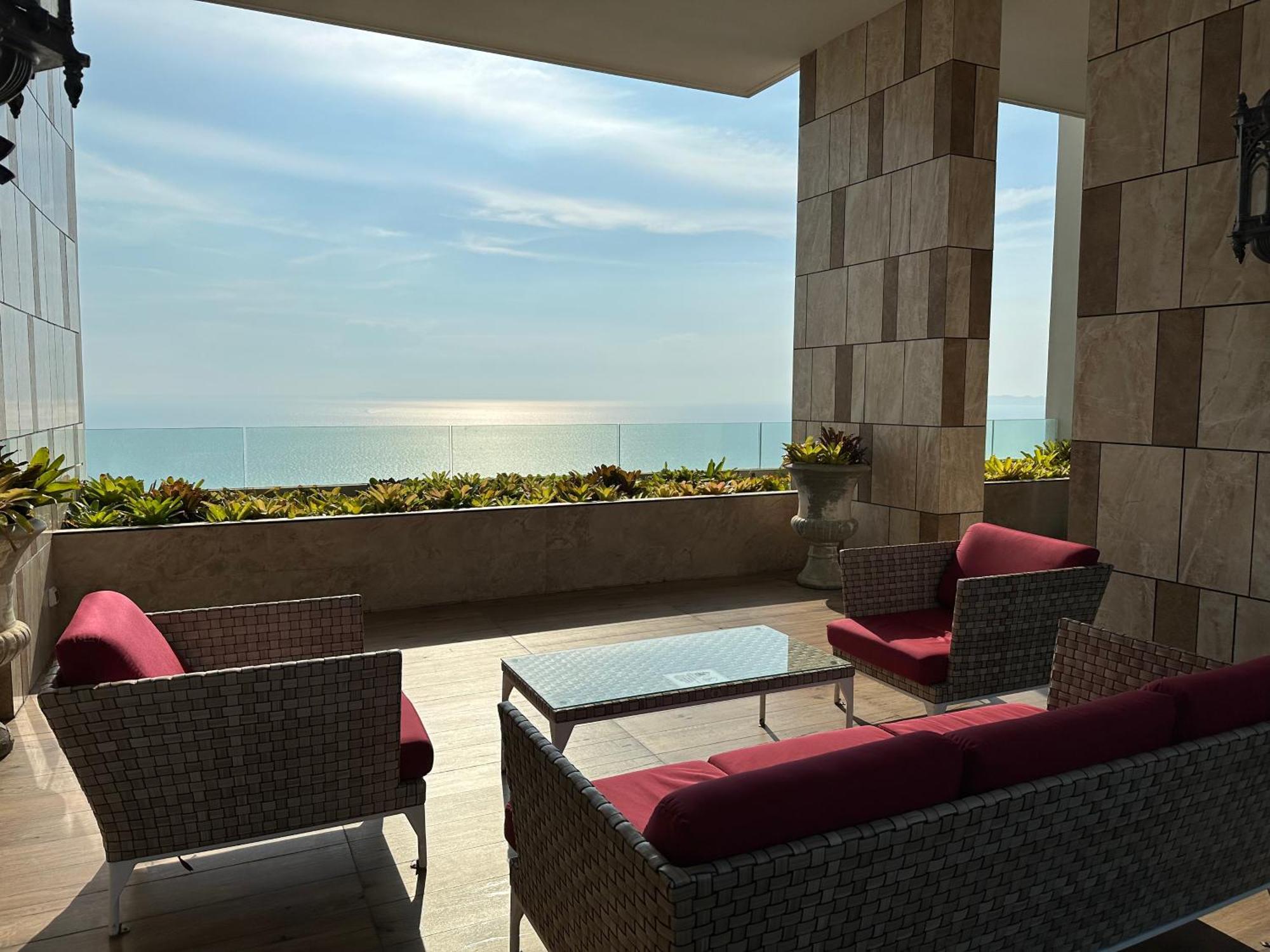 芭提雅高层海景奢华公寓the Riviera Jomtien生香家直达海滩2704 Екстер'єр фото